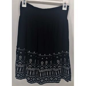 Knox Rose A Line Crepe skirt embroidered